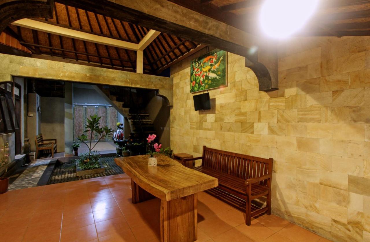 Sari House Ubud - Balinese Style Homestay Bagian luar foto