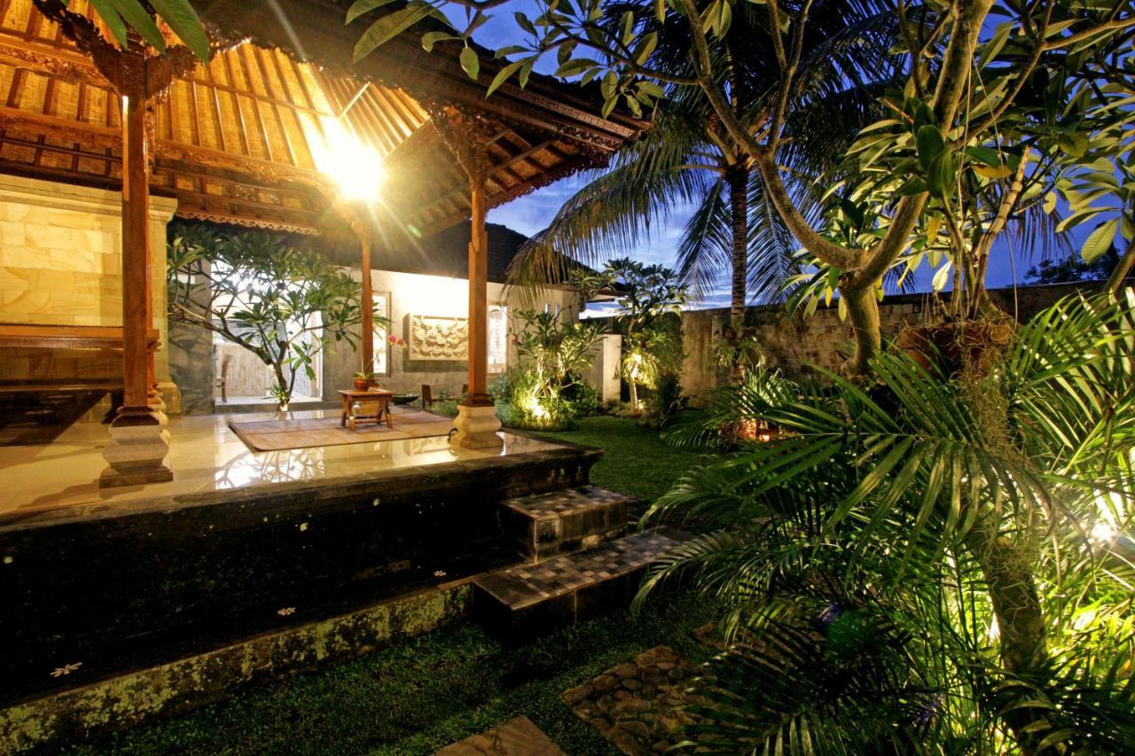 Sari House Ubud - Balinese Style Homestay Bagian luar foto