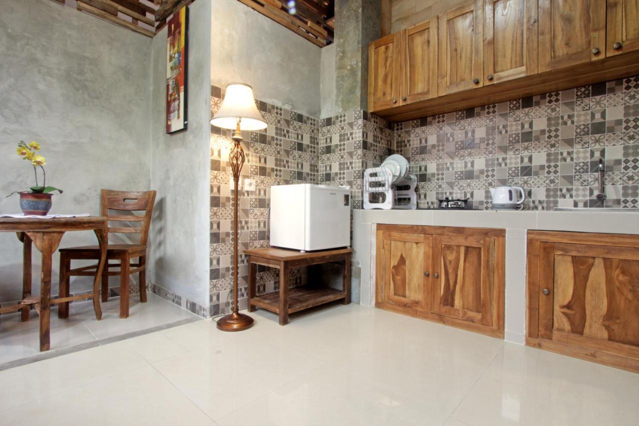 Sari House Ubud - Balinese Style Homestay Bagian luar foto